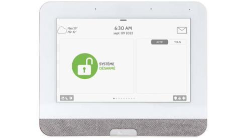 Panneau de contrôle intelligent IQ Panel 4 avec caméra intégrée.