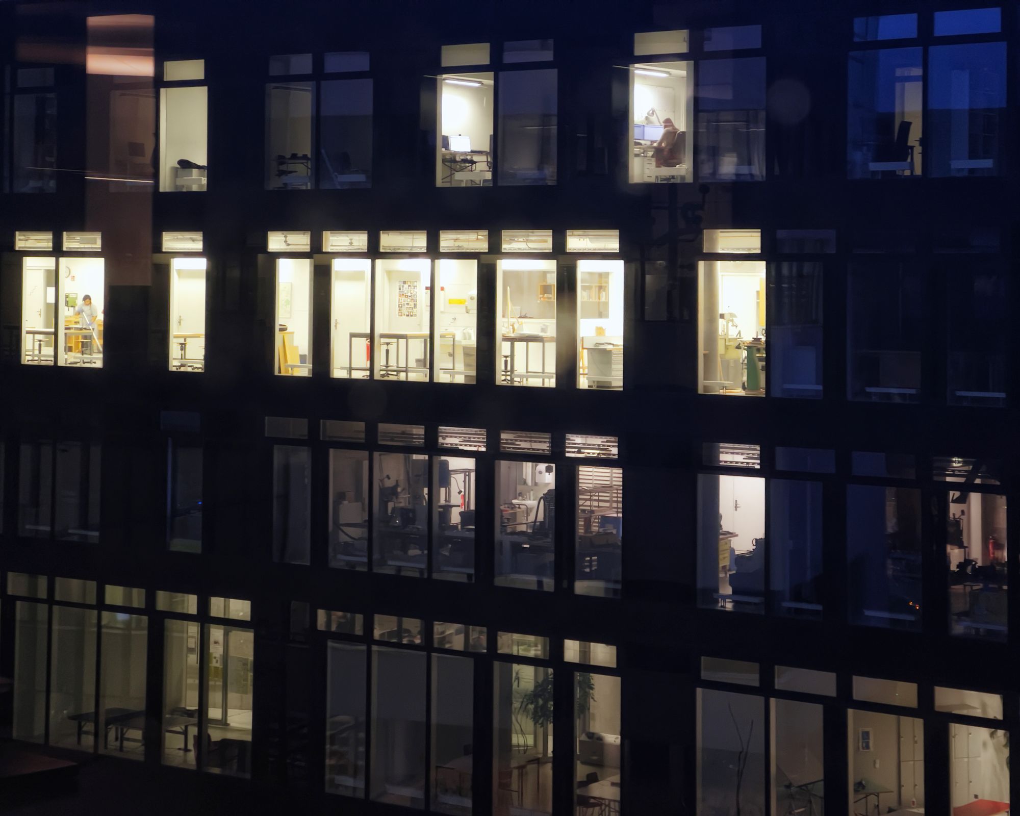 Système d’alarme pour immeuble commercial à Montréal